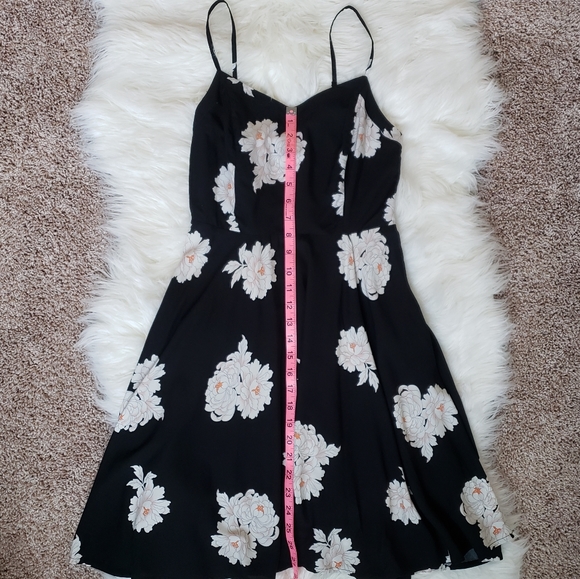 Old Navy Japanese Floral Summer Dress - Picture 8 of 8